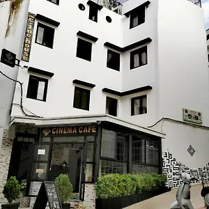 Cine House Maison d'hôtes